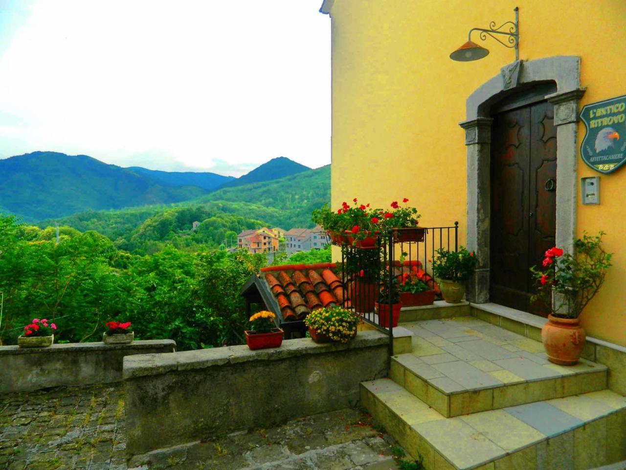 L'Antico Ritrovo Bed & Breakfast Moliterno Exterior photo